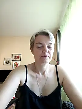 Snapshot of Cutie_Erikaa1 chatting on 06-17-26, 04:26 Cutie Erikaa1 online show from 06-17-26, 04:26