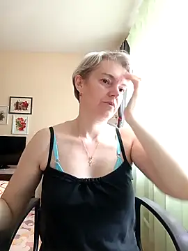Snapshot of Cutie_Erikaa1 chatting on 06-19-26, 04:28 Cutie Erikaa1 online show from 06-19-26, 04:28