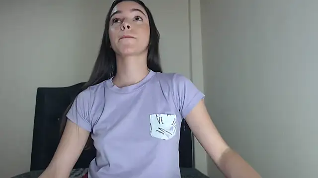 Mia-kalinfa online show from 04-14-26, 04:35