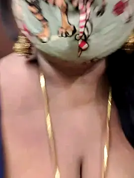 Snapshot of maniisha chatting on 12-19-24, 07:18 maniisha online show from 12-19-24, 07:18