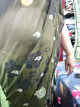 Snapshot of maniisha chatting on 12-31-24, 07:40 maniisha online show from 12-31-24, 07:40