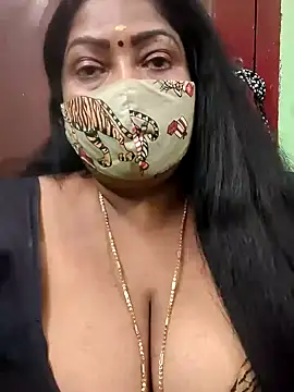 Snapshot of maniisha chatting on 01-19-25, 06:21 maniisha online show from 01-19-25, 06:21