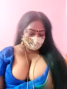 Snapshot of maniisha chatting on 02-11-25, 05:40 maniisha online show from 02-11-25, 05:40