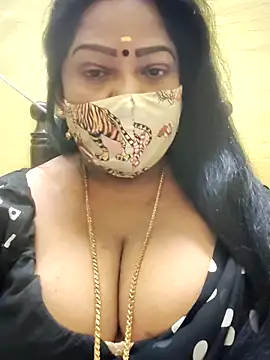 Snapshot of maniisha chatting on 09-13-25, 11:21 maniisha online show from 09-13-25, 11:21