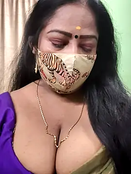 Snapshot of maniisha chatting on 10-23-25, 07:34 maniisha online show from 10-23-25, 07:34