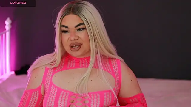 MissLilaa online show from 12-20-24, 04:46