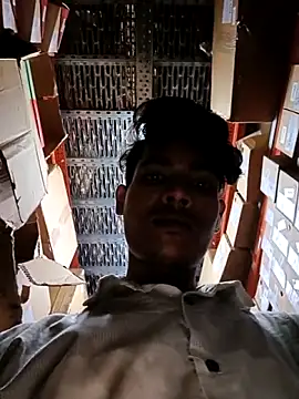 Snapshot of SU6575 chatting on 09-27-25, 08:19 SU6575 online show from 09-27-25, 08:19