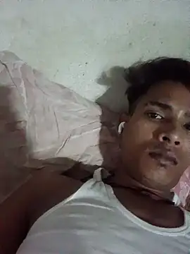 Snapshot of SU6575 chatting on 10-08-25, 06:38 SU6575 online show from 10-08-25, 06:38