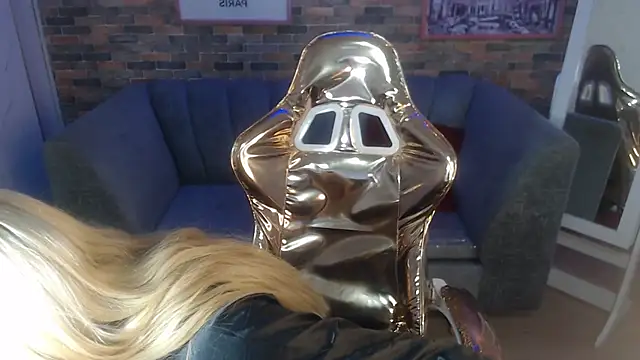 Kitty fox b online show from 02-17-25, 10:58