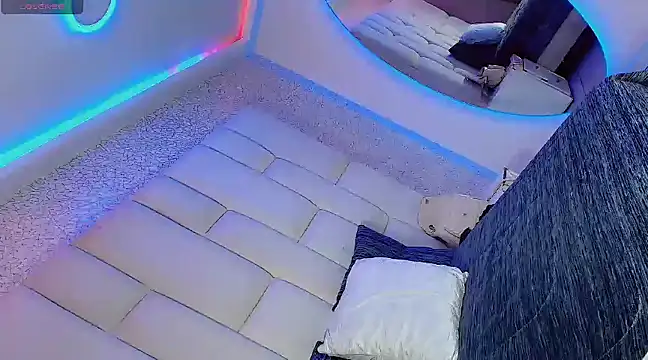 Snapshot of Hallyhott chatting on 03-03-25, 04:25 Hallyhott online show from 03-03-25, 04:25