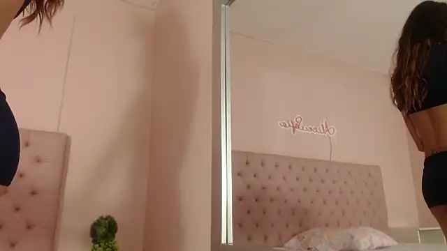 alice sofia online show from 10-25-25, 01:51