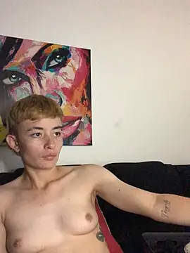 Snapshot of nico_18x chatting on 02-11-25, 12:06 nico 18x online show from 02-11-25, 12:06