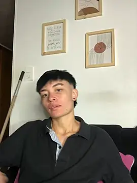 Snapshot of nico_18x chatting on 02-12-25, 08:40 nico 18x online show from 02-12-25, 08:40