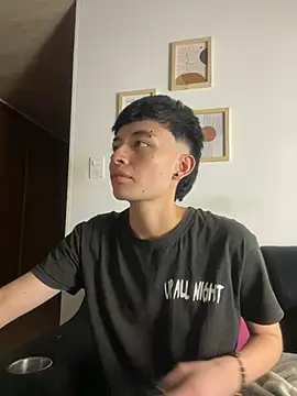Snapshot of nico_18x chatting on 02-14-25, 11:42 nico 18x online show from 02-14-25, 11:42