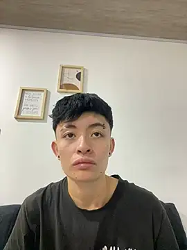 Snapshot of nico_18x chatting on 02-15-25, 08:11 nico 18x online show from 02-15-25, 08:11