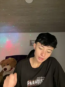 Snapshot of nico_18x chatting on 02-17-25, 11:53 nico 18x online show from 02-17-25, 11:53