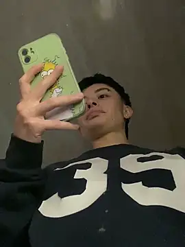 Snapshot of nico_18x chatting on 03-08-25, 12:22 nico 18x online show from 03-08-25, 12:22