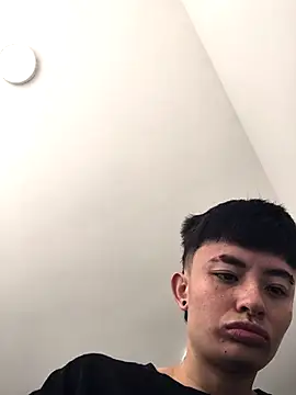 Snapshot of nico_18x chatting on 10-08-25, 04:15 nico 18x online show from 10-08-25, 04:15