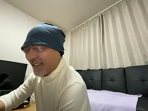 Snapshot of Grandpa29hijii chatting on 03-01-26, 01:13 Grandpa29hijii online show from 03-01-26, 01:13