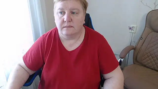 Snapshot of Limonka-Fire chatting on 05-14-26, 07:26 Limonka-Fire online show from 05-14-26, 07:26