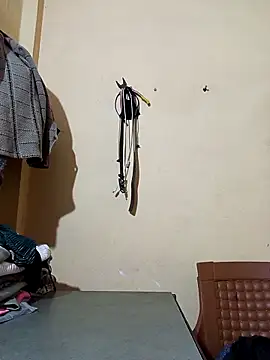 Hoty girl 143 online show from 03-09-25, 02:50