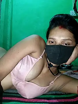 Hoty girl 143 online show from 04-19-26, 12:33