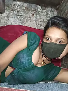Snapshot of Hoty_girl_143 chatting on 06-01-26, 12:56 Hoty girl 143 online show from 06-01-26, 12:56