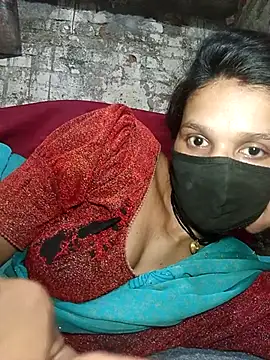 Snapshot of Hoty_girl_143 chatting on 06-02-26, 01:35 Hoty girl 143 online show from 06-02-26, 01:35