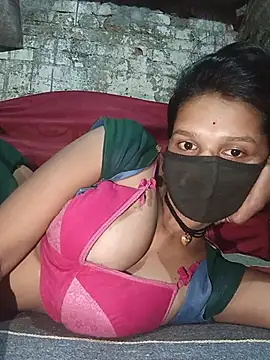 Snapshot of Hoty_girl_143 chatting on 06-06-26, 12:05 Hoty girl 143 online show from 06-06-26, 12:05
