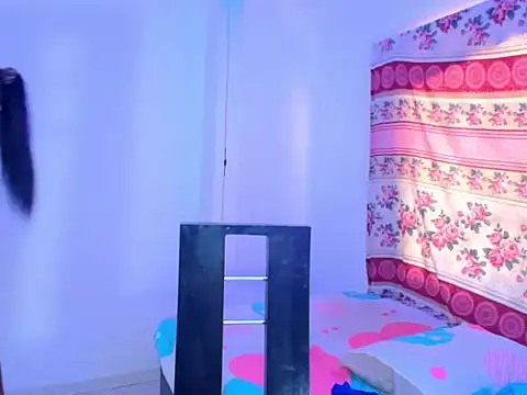 Snapshot of Mystickittyy_ chatting on 03-22-26, 04:21 Mystickittyy online show from 03-22-26, 04:21