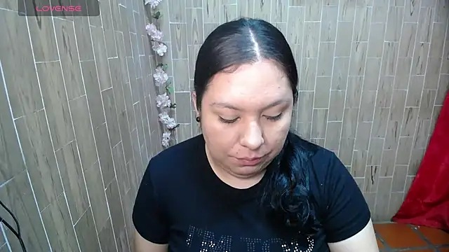 Snapshot of solyeria chatting on 05-22-26, 04:30 solyeria online show from 05-22-26, 04:30