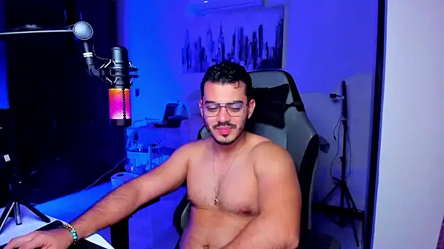 BrunoD31 online show from 12-04-25, 04:22