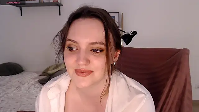 Lella Ryann  online show from 07-16-26, 03:45
