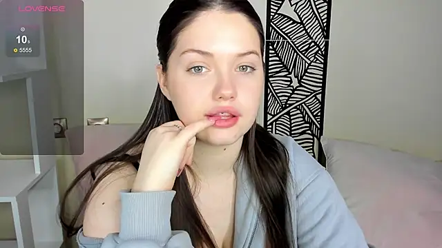 Snapshot of Rina_Bailey chatting on 01-25-25, 01:21 Rina Bailey online show from 01-25-25, 01:21