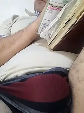 Snapshot of CRISTHIAN_GREY01 chatting on 02-26-25, 05:42 CRISTHIAN GREY01 online show from 02-26-25, 05:42