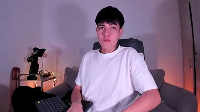 JaycoThomas online show from 02-06-25, 03:09