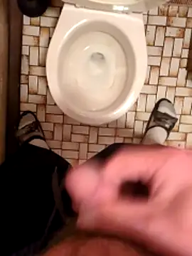 Snapshot of Cuminmyhands90 chatting on 03-01-26, 08:16 Cuminmyhands90 online show from 03-01-26, 08:16