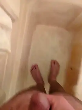 Snapshot of Cuminmyhands90 chatting on 03-08-26, 08:29 Cuminmyhands90 online show from 03-08-26, 08:29