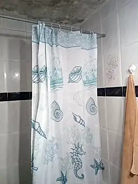 Snapshot of xxxx198756 chatting on 01-16-25, 12:09 xxxx198756 online show from 01-16-25, 12:09