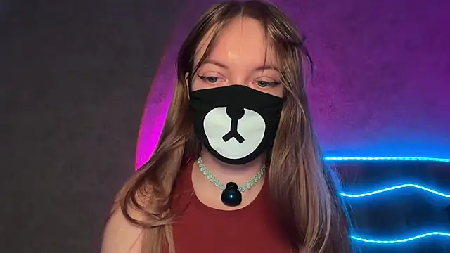 Snapshot of Your_Little_Bear chatting on 05-19-26, 03:13 Your Little Bear online show from 05-19-26, 03:13