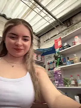 imlindapink online show from 03-11-26, 04:46