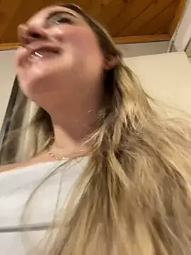 imlindapink online show from 03-12-26, 06:36