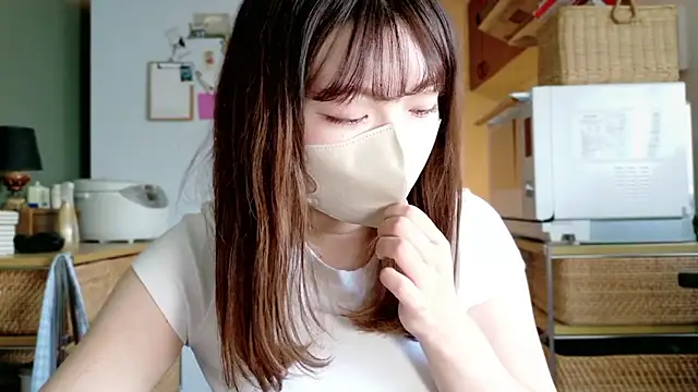 Snapshot of _Yui_ chatting on 09-27-25, 06:18 Yui online show from 09-27-25, 06:18