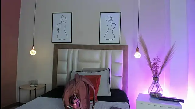 LaraGoldd online show from 02-11-26, 09:31