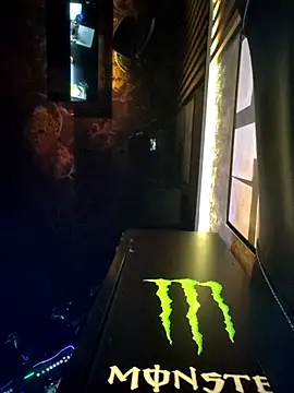 Snapshot of saidaskye chatting on 03-11-25, 10:31 saidaskye online show from 03-11-25, 10:31