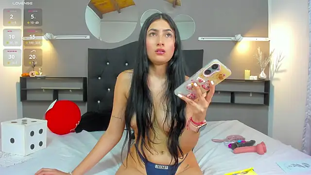 zamanthapalmer1 online show from 12-05-24, 04:23