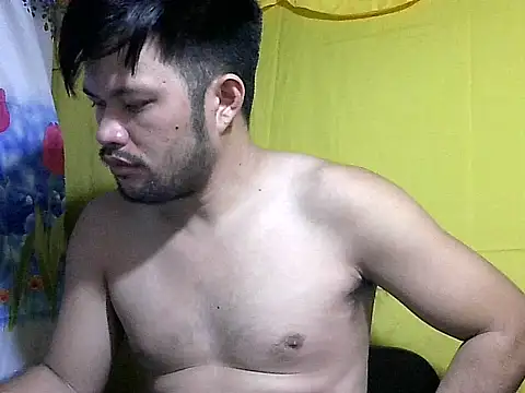Snapshot of HairyHottestpinoyHandsome chatting on 05-29-26, 08:01 HairyHottestpinoyHandsome online show from 05-29-26, 08:01