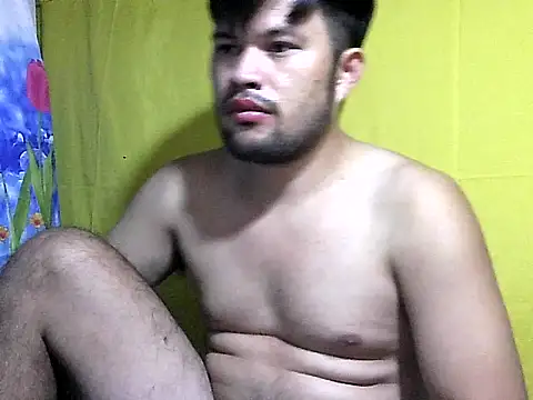 Snapshot of HairyHottestpinoyHandsome chatting on 05-29-26, 08:07 HairyHottestpinoyHandsome online show from 05-29-26, 08:07