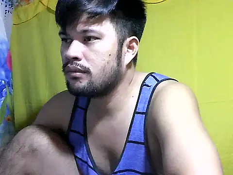 Snapshot of HairyHottestpinoyHandsome chatting on 06-02-26, 02:19 HairyHottestpinoyHandsome online show from 06-02-26, 02:19