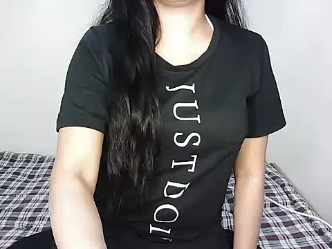 Snapshot of DILRUBA-JAN chatting on 03-12-25, 12:10 DILRUBA-JAN online show from 03-12-25, 12:10